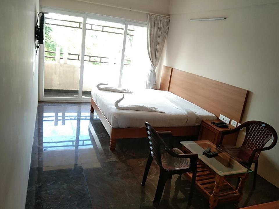 Ack Palacce Inn Yercaud Exteriör bild